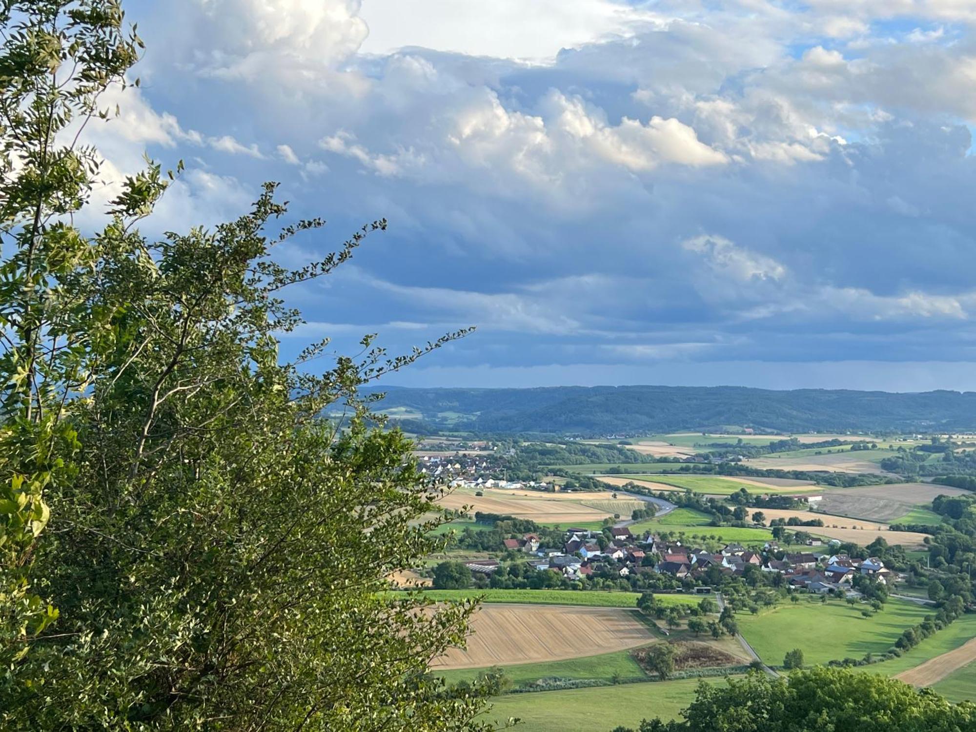 Ferienwohnung Ferieninrosengarten 1 Zi App 190 cm Deckenhöhe oder große DG WHG Exterior foto