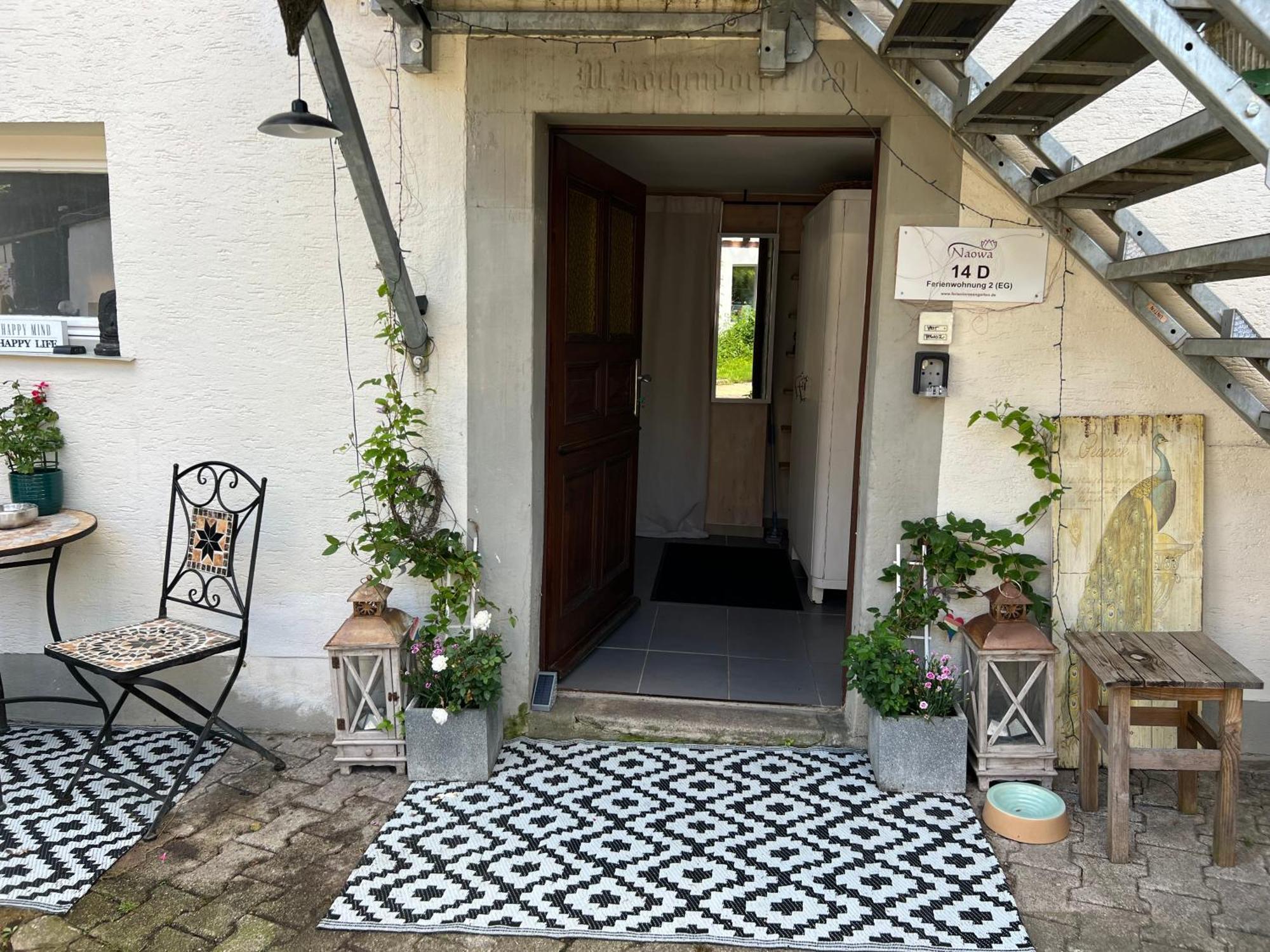 Ferienwohnung Ferieninrosengarten 1 Zi App 190 cm Deckenhöhe oder große DG WHG Exterior foto