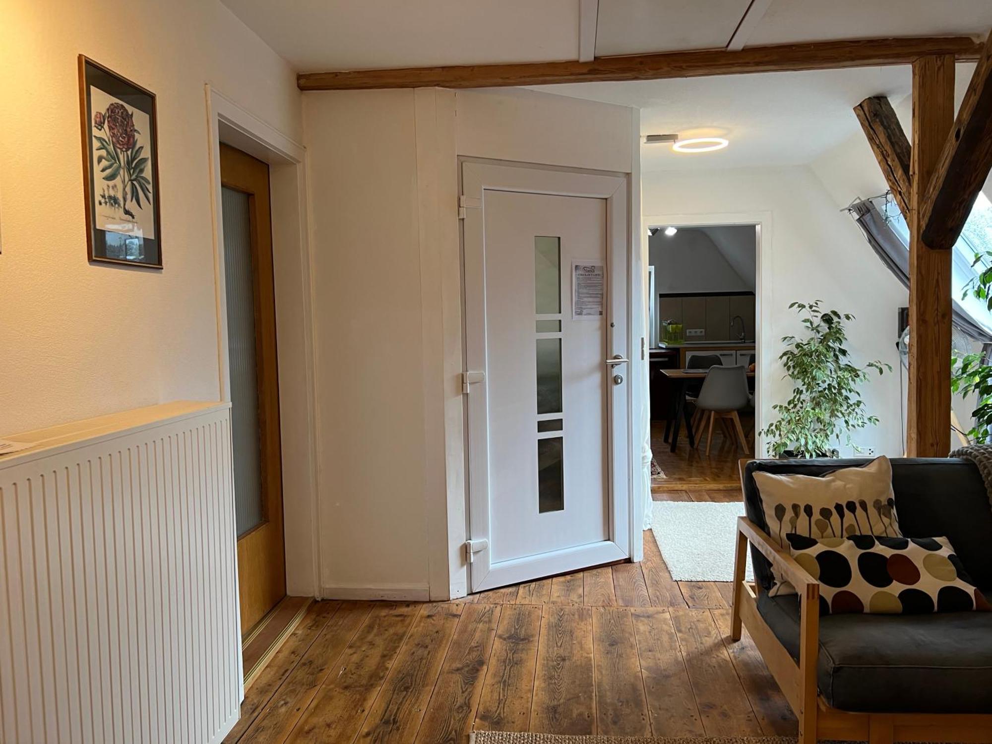 Ferienwohnung Ferieninrosengarten 1 Zi App 190 cm Deckenhöhe oder große DG WHG Exterior foto