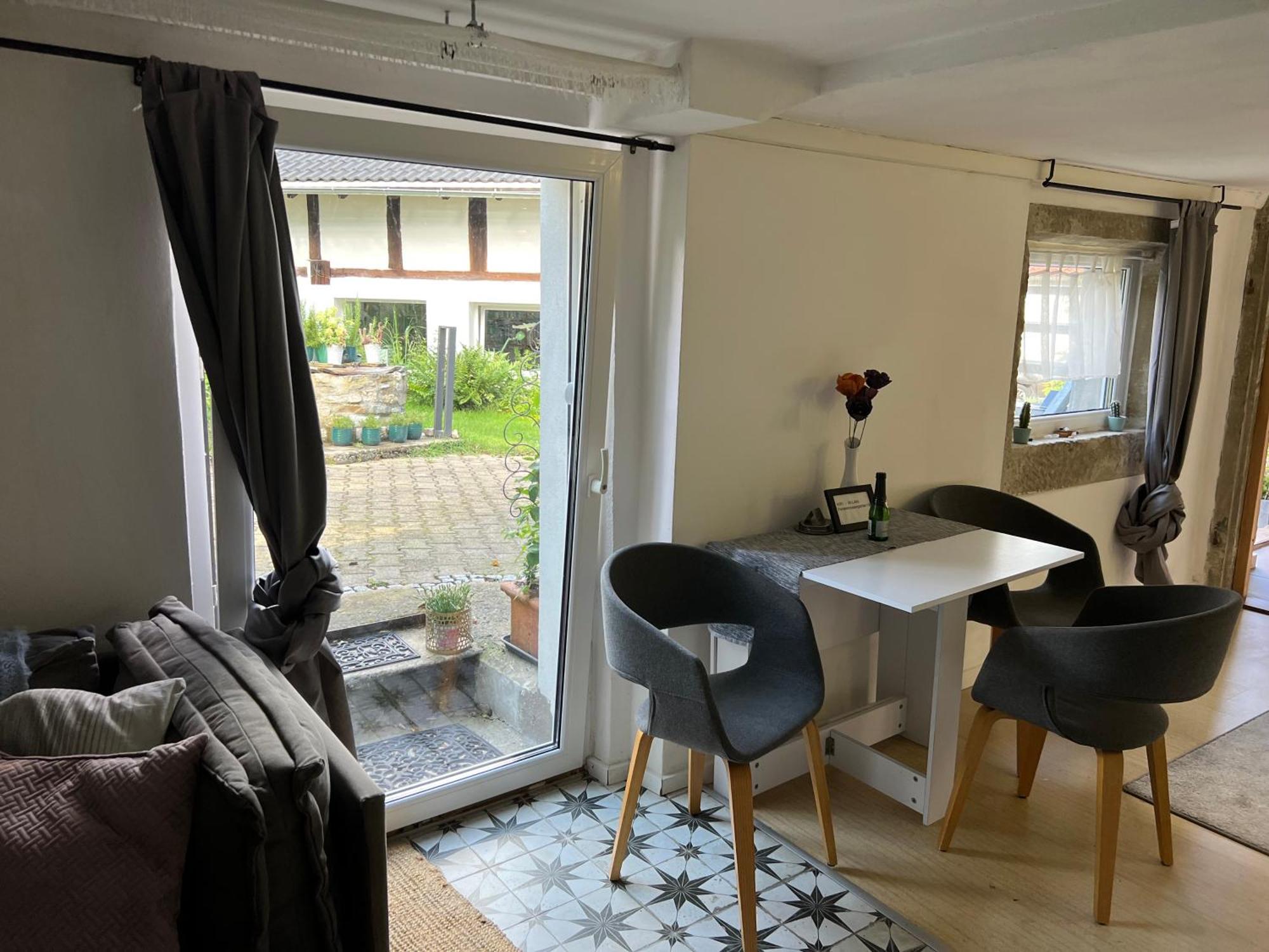 Ferienwohnung Ferieninrosengarten 1 Zi App 190 cm Deckenhöhe oder große DG WHG Exterior foto