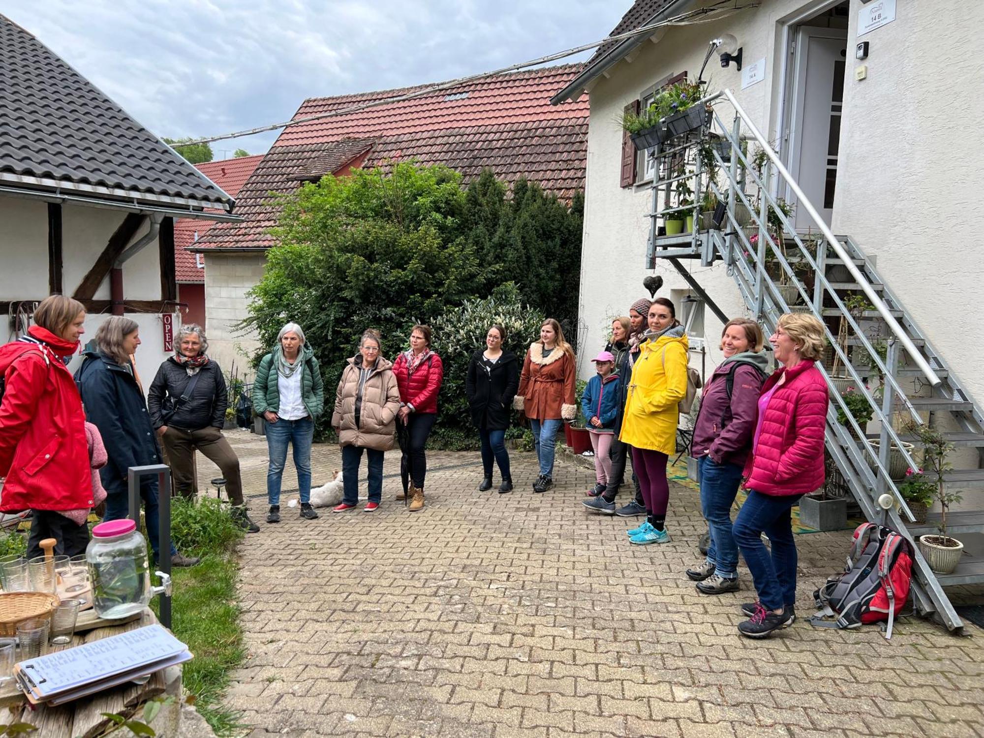 Ferienwohnung Ferieninrosengarten 1 Zi App 190 cm Deckenhöhe oder große DG WHG Exterior foto